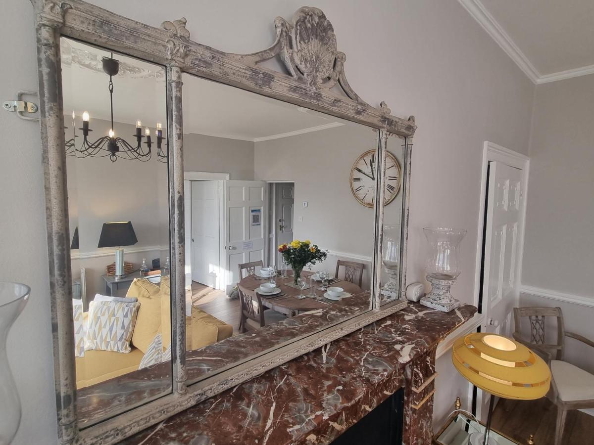 Park View Two-Bedroom Apartment バース エクステリア 写真